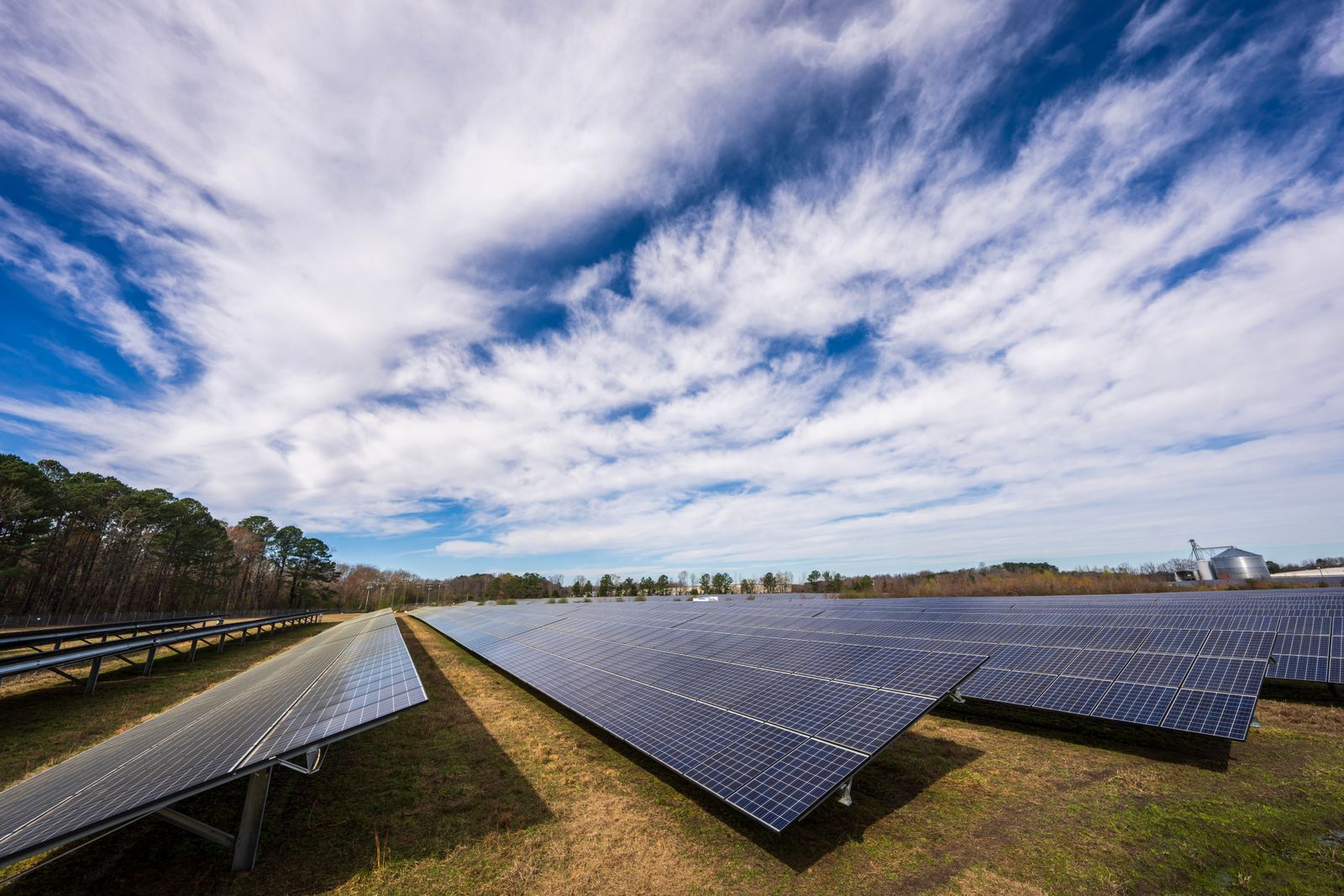 Solar Energy and the Environment: Cutting Your Carbon Footprint